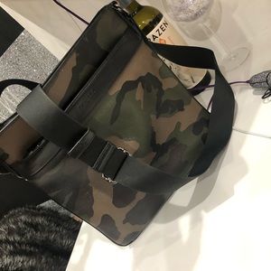 Men’s coach messenger bag !